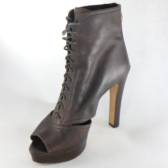 Vince Camuto Shoes - VINCE CAMUTO Women's VC-Lannlo Ankle Booties